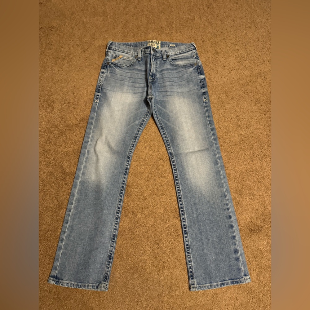 Men’s Ariat M7 33/32 slim straight